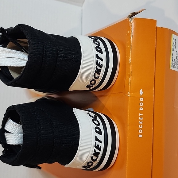 Rocket Dog Hi Top Zipper Side Sneakers NWB Size 7 - Picture 2 of 12